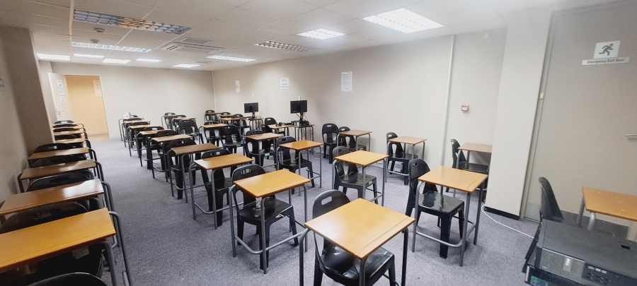 To Let commercial Property for Rent in Rosenpark Western Cape